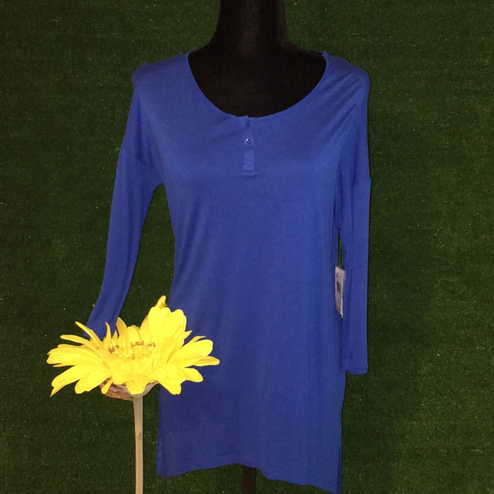 Kensie “Bold Blue” Ultra Thin 3/4 Sleeved Tee
